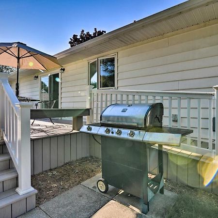 Lake Huron House With Grill And Beach Access! East Tawas Luaran gambar