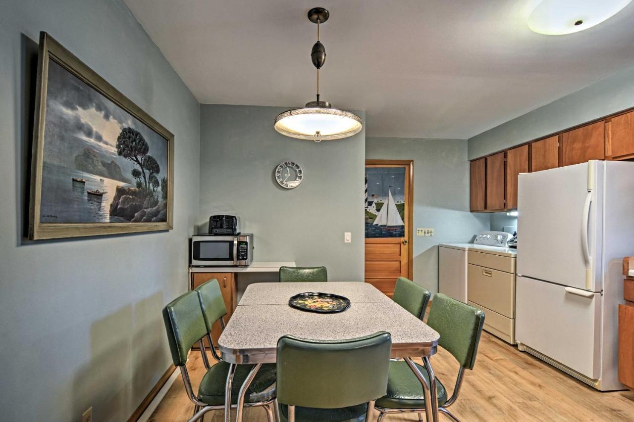Lake Huron House With Grill And Beach Access! East Tawas Luaran gambar