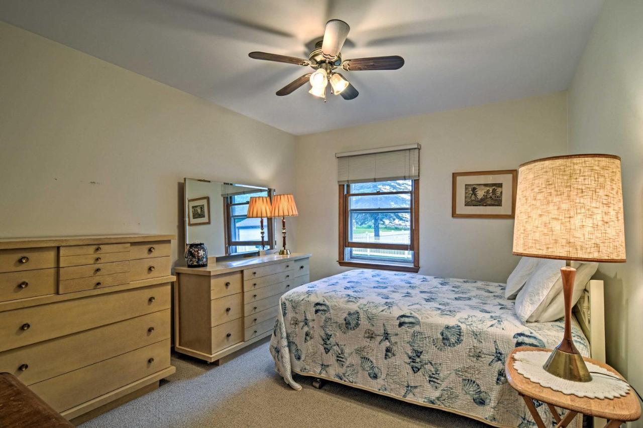 Lake Huron House With Grill And Beach Access! East Tawas Luaran gambar